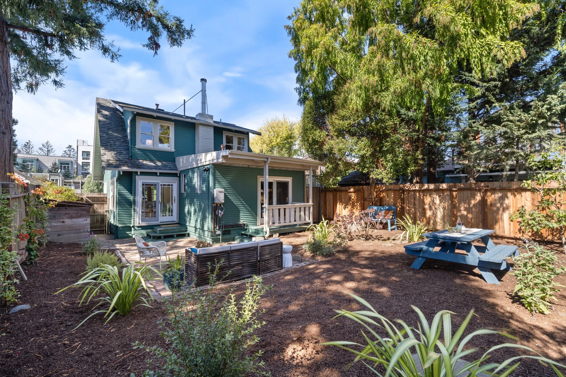 2705_Walker_St_Berkeley_CA_94705_Web_MLS_72ppi-44.jpg
