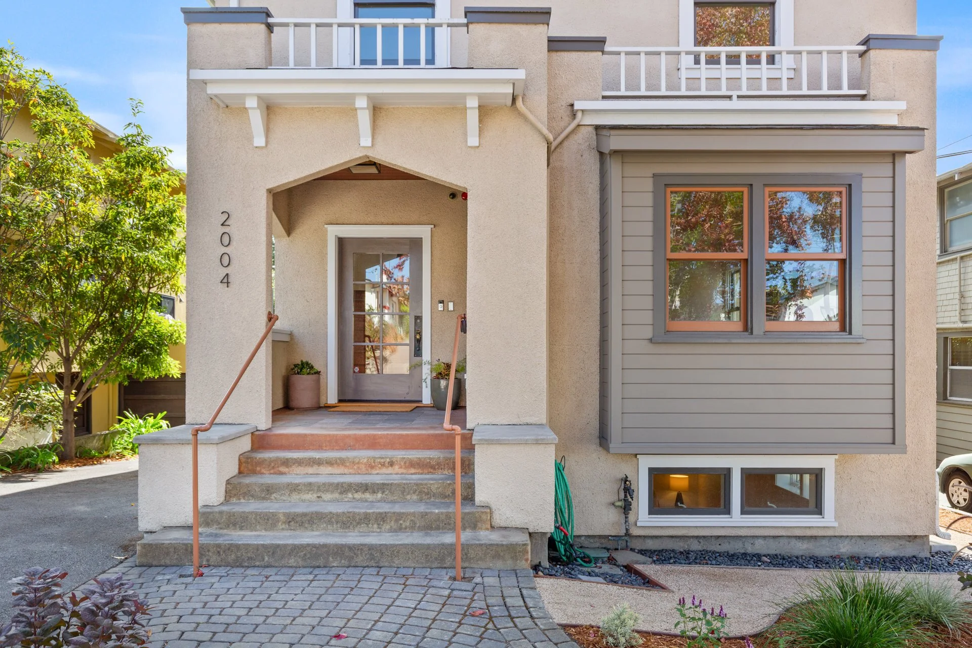 2004_Yolo_Ave_Berkeley_CA_94707_Daytime_Web_MLS_72ppi-4-Revised.jpg