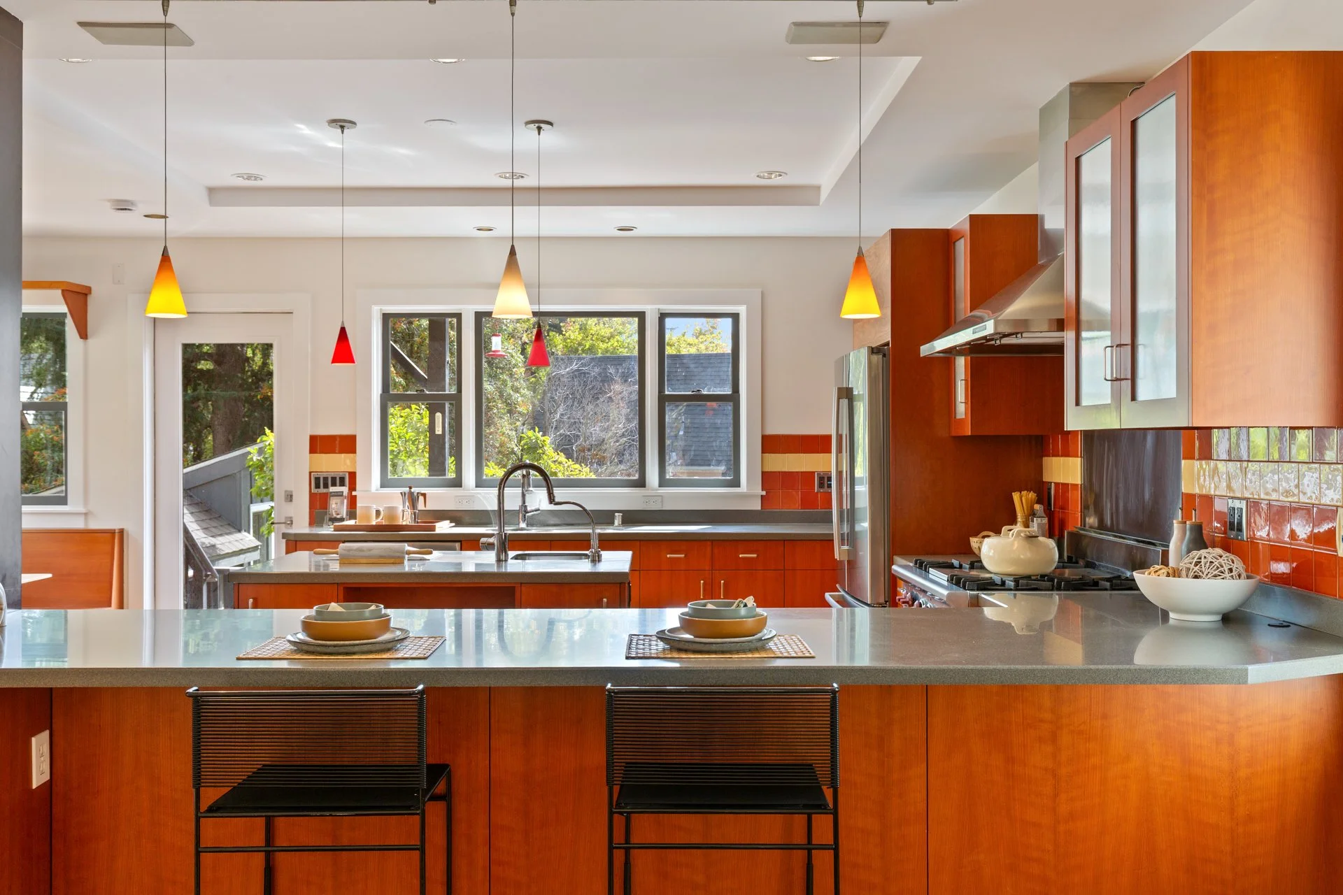 2004_Yolo_Ave_Berkeley_CA_94707_Daytime_Web_MLS_72ppi-17-Revised.jpg