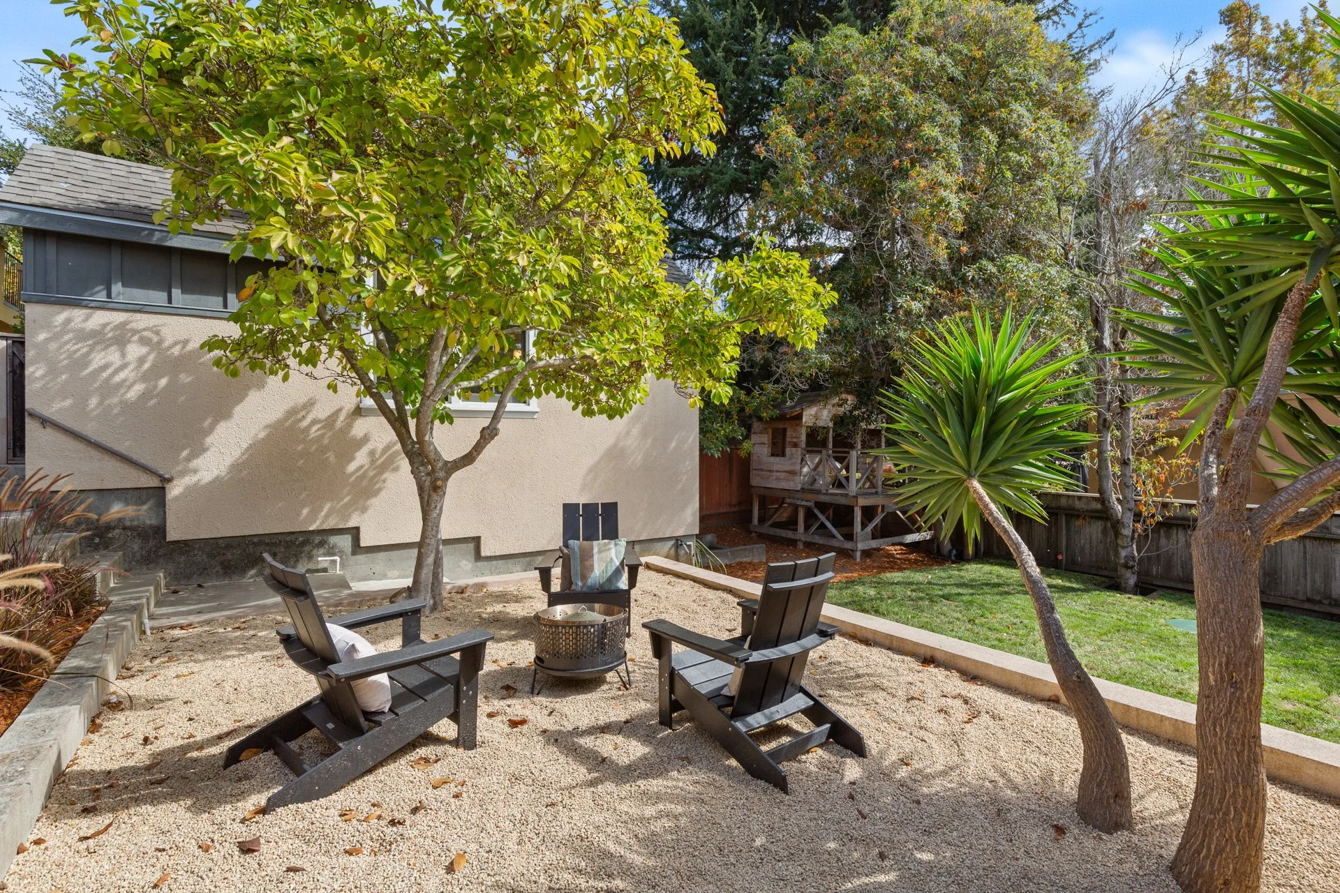 2004_Yolo_Ave_Berkeley_CA_94707_Web_MLS_72ppi-80.jpg