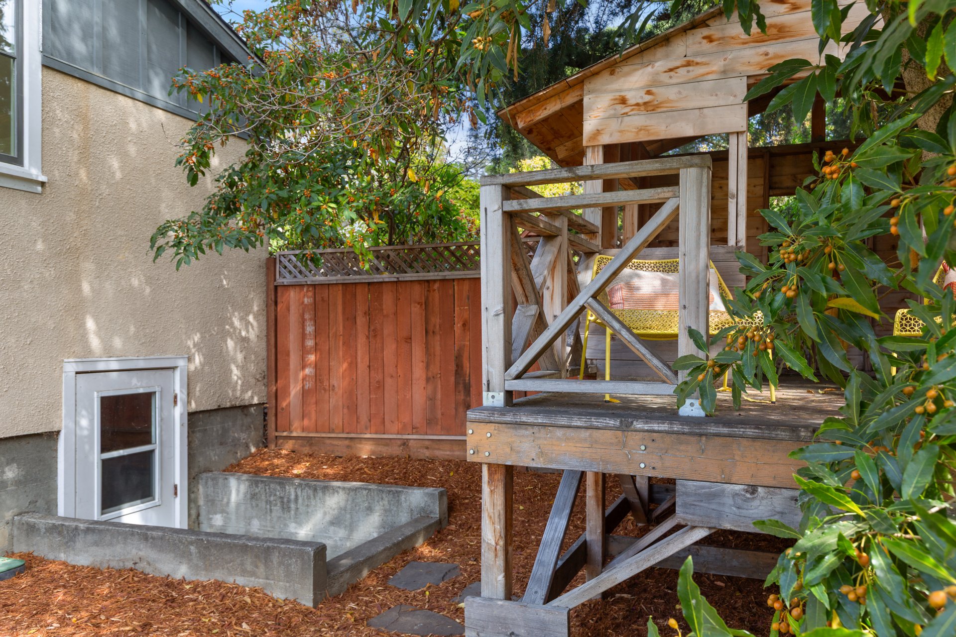 2004_Yolo_Ave_Berkeley_CA_94707_Web_MLS_72ppi-84.jpg