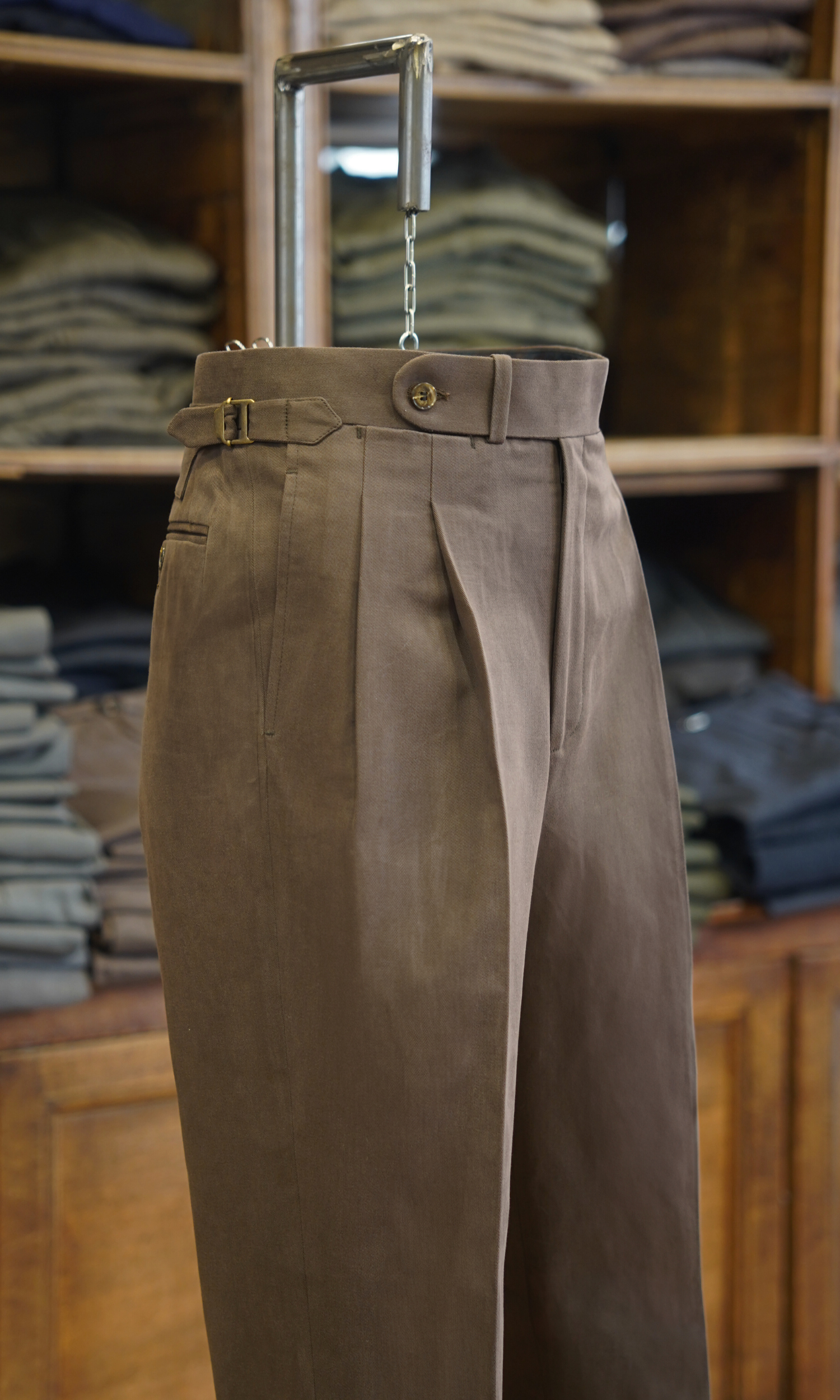 (Taille 38) Pantalon en coton marron