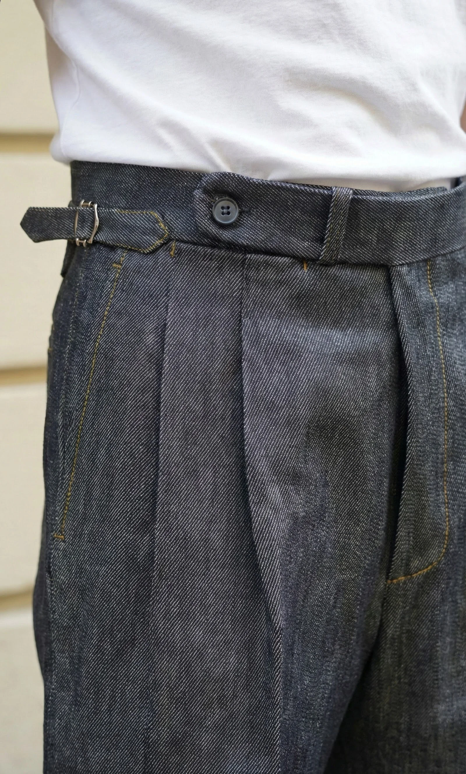 Pantalon ajusteurs en denim brut