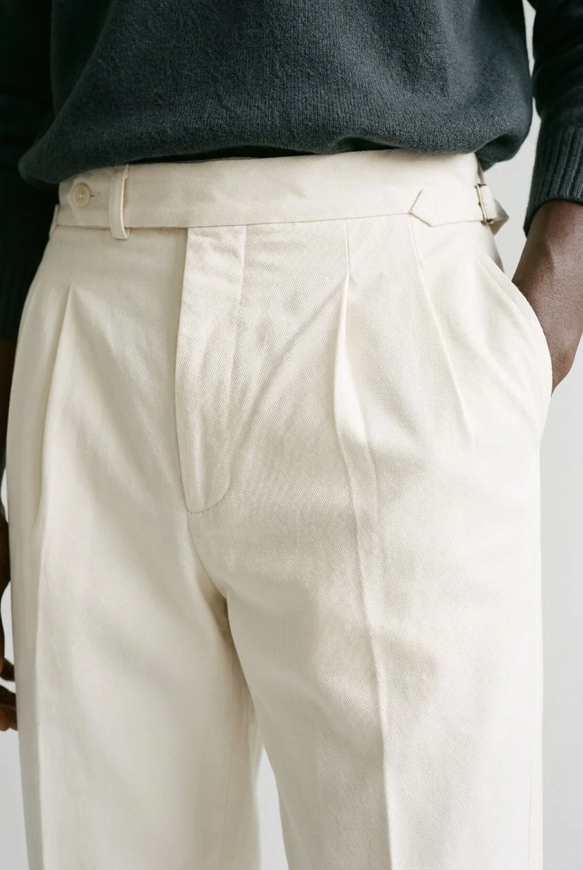 Pantalon ajusteurs en coton blanc