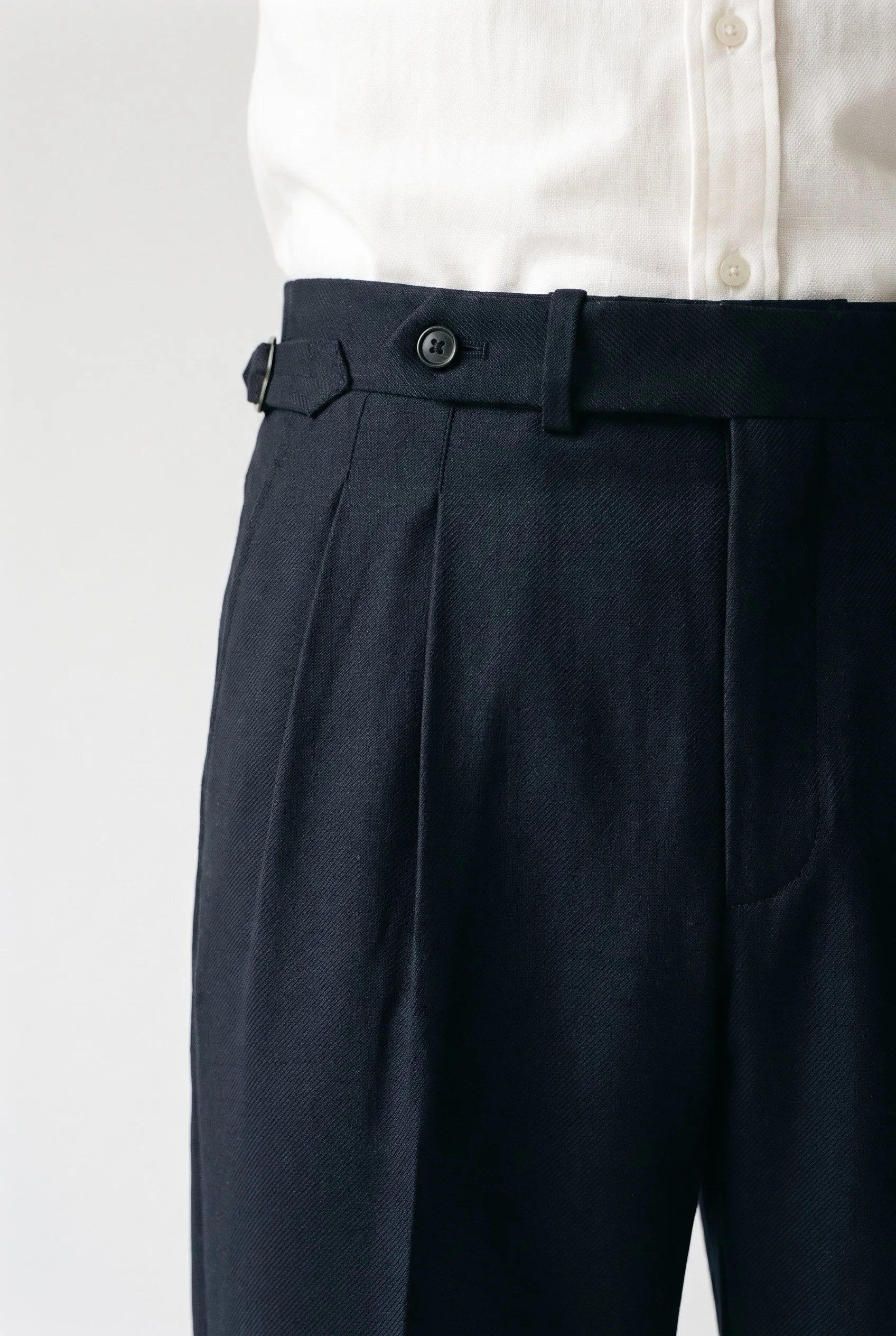 BLEUBLACK2.jpg