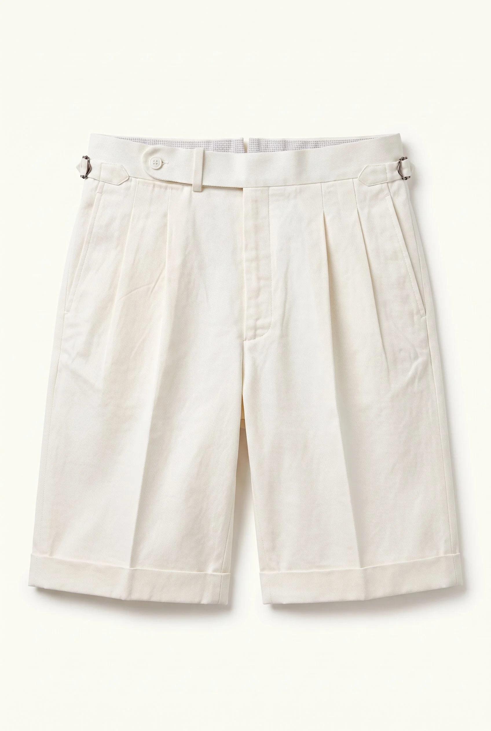 Bermuda ajusteurs en twill de coton blanc