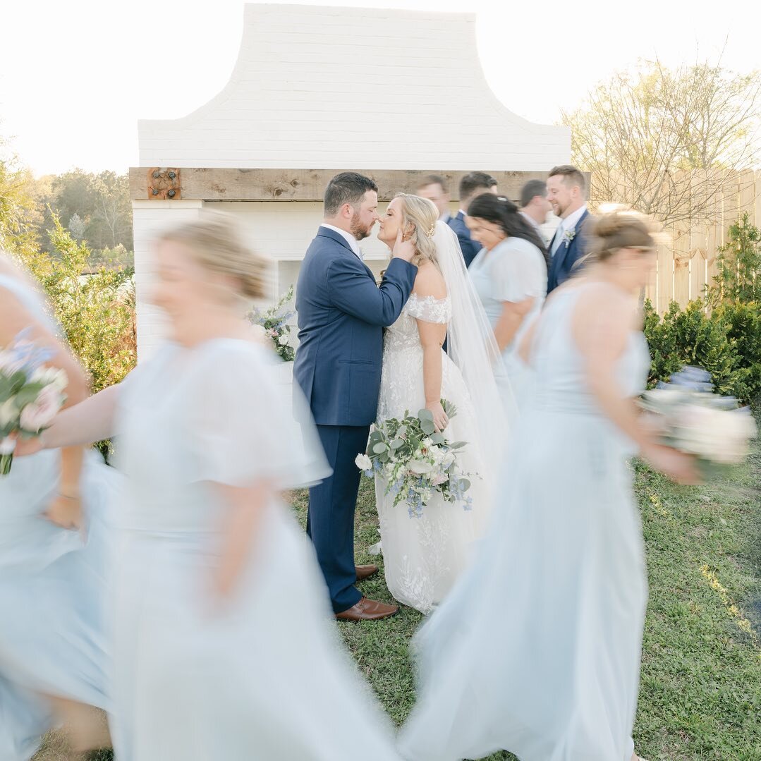 A stunning moment captured in front of our white brick fireplace where it feels like all 
time has stopped&lt;3

This too, could be you. Schedule a tour with us today and see what timeless moments you could have at Gracewood Manor.


Photographer 