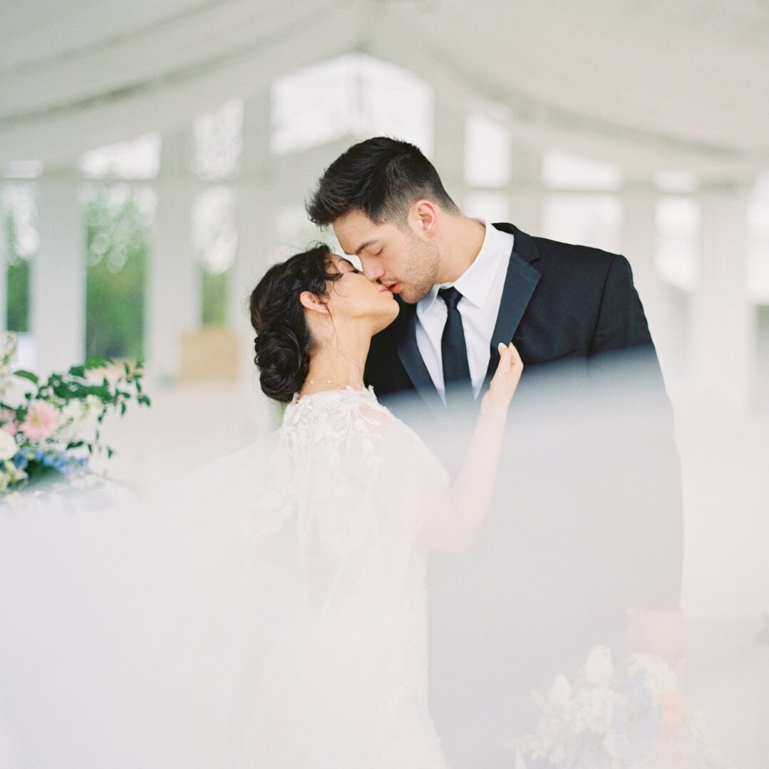 Bride &amp; Groom

I mean can it get any sweeter than this? The open-air chapel is so dreamy and makes for the most beautiful of moments. 🤍

Visit our website and book a tour with us to view more of our stunning locations!

www.thegracewoodmanor.