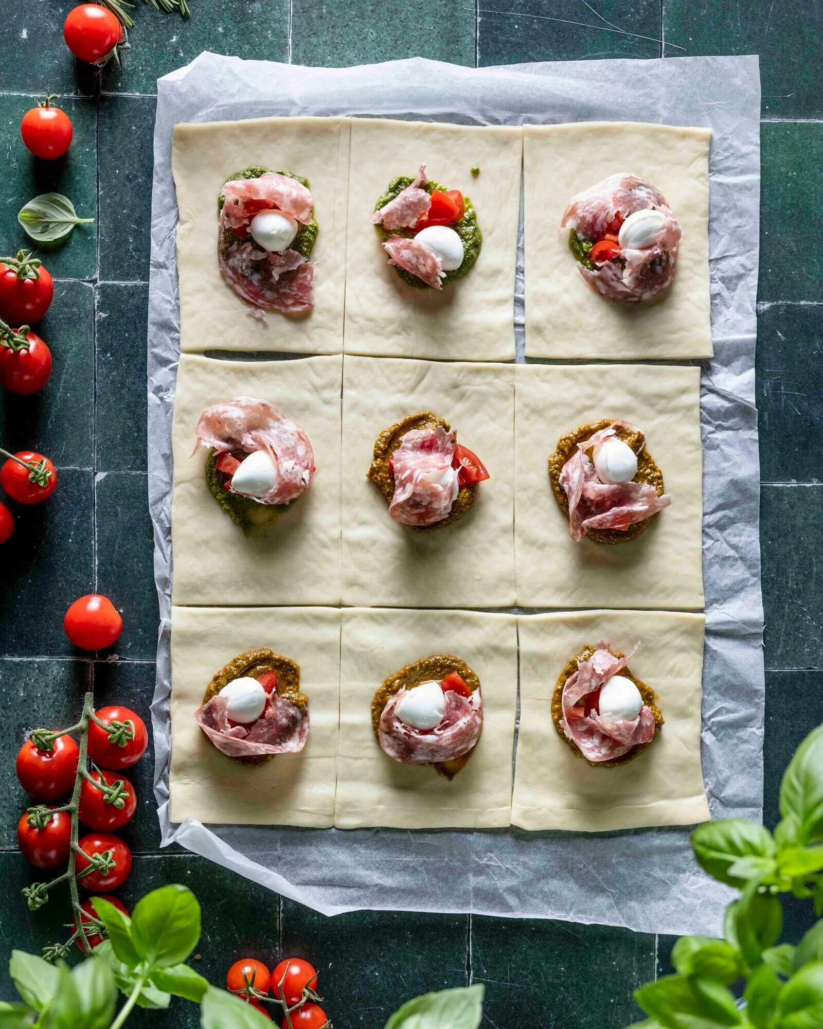 Pizzabrötchen Kürbisform