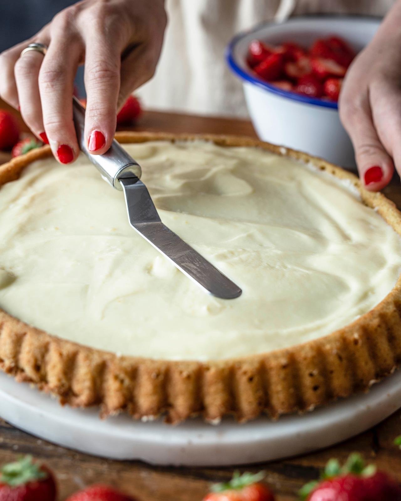 Einfacher Erdbeerkuchen mit Vanillepudding - Klara &amp; Ida