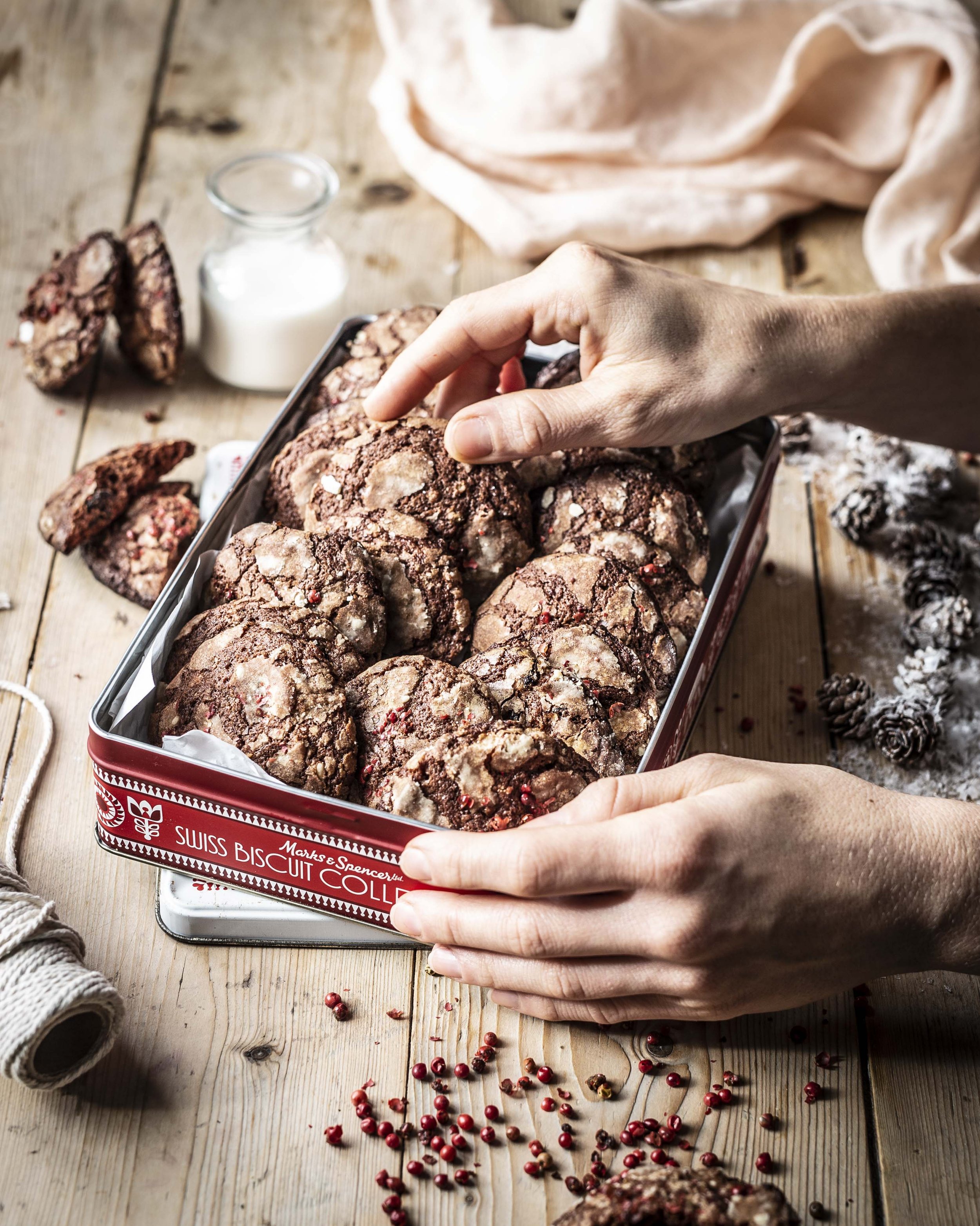 Glutenfreie Kirsch-Macademia-Crinkle Cookies 