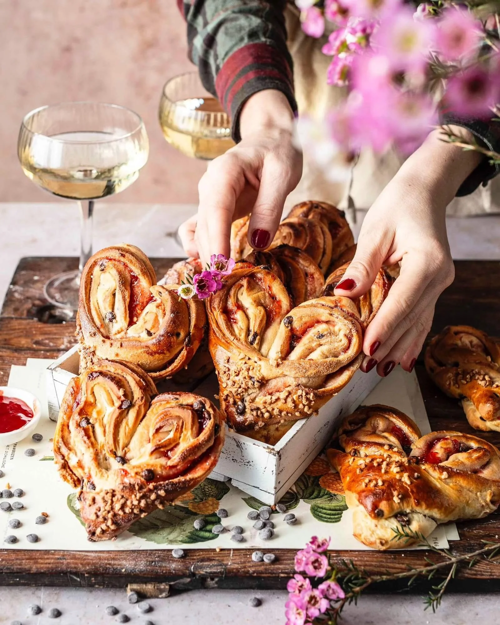 Süßes aus Hefeteig - Hefe Herzen mit Marmelade