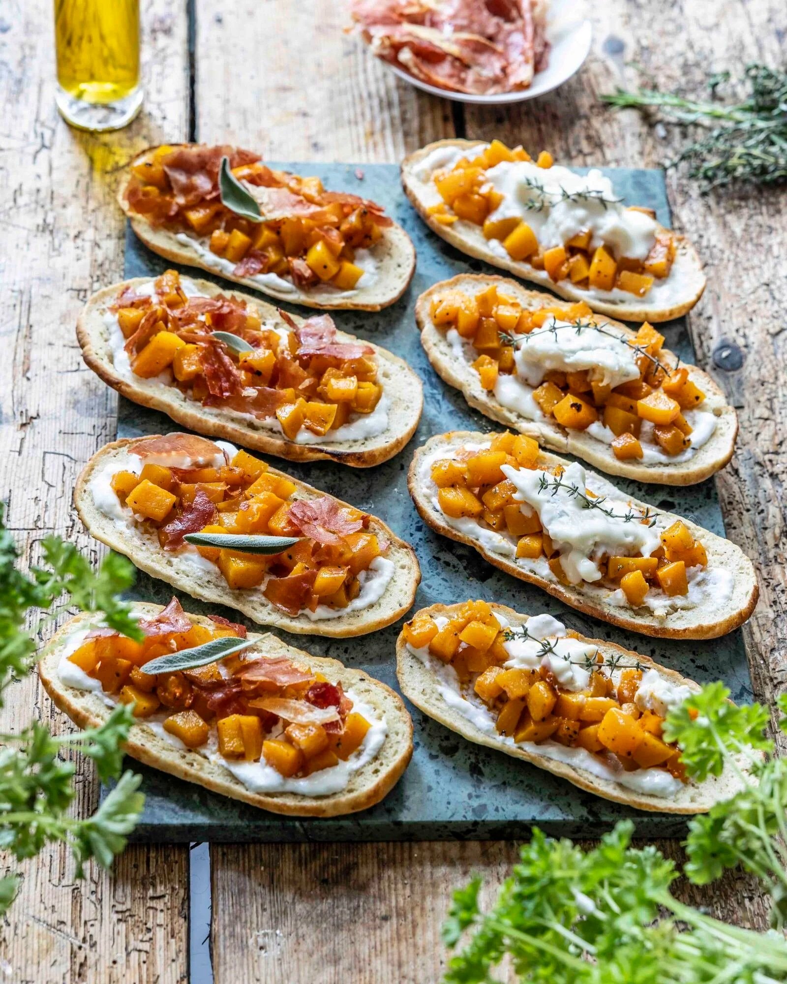 Kürbis Bruschetta mit Stracciatella