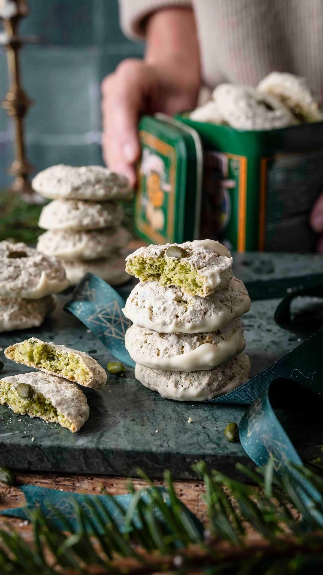 Pistazien Makronen mit Mandeln