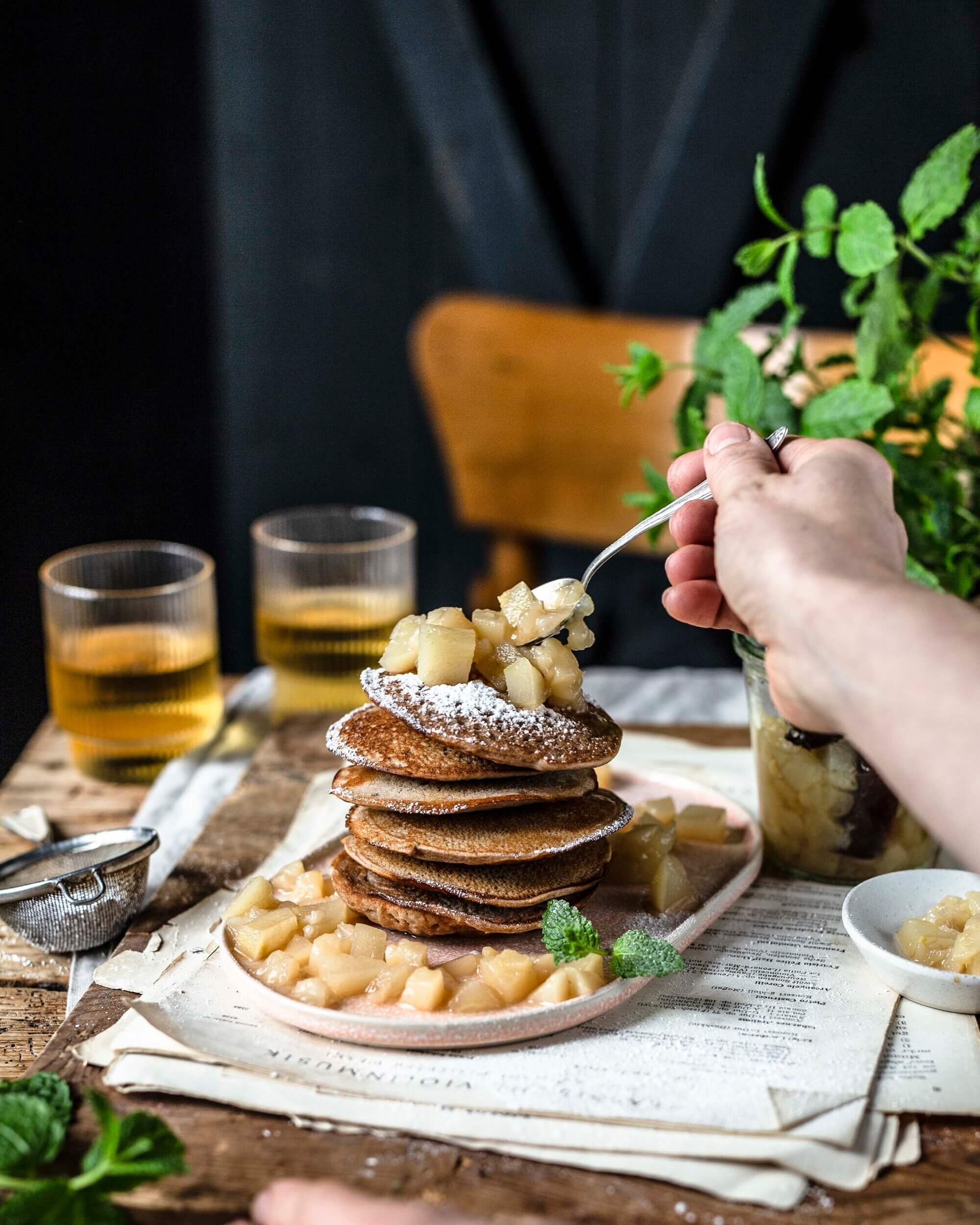 Glutenfreie Pfannkuchen mit Birnenkompott - Klara &amp; Ida