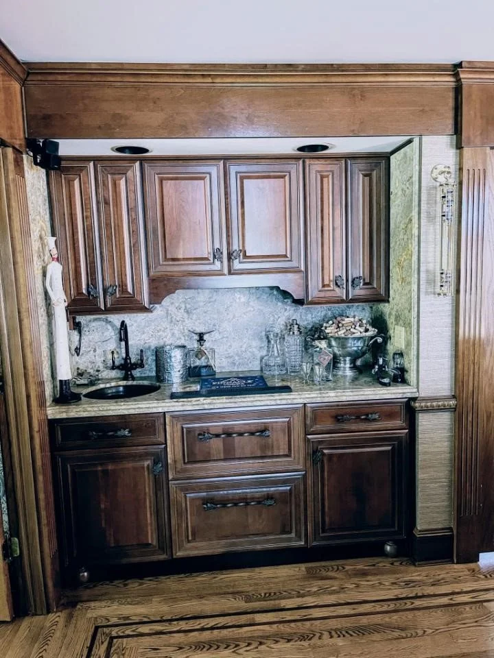 Bar Detail B.jpg
