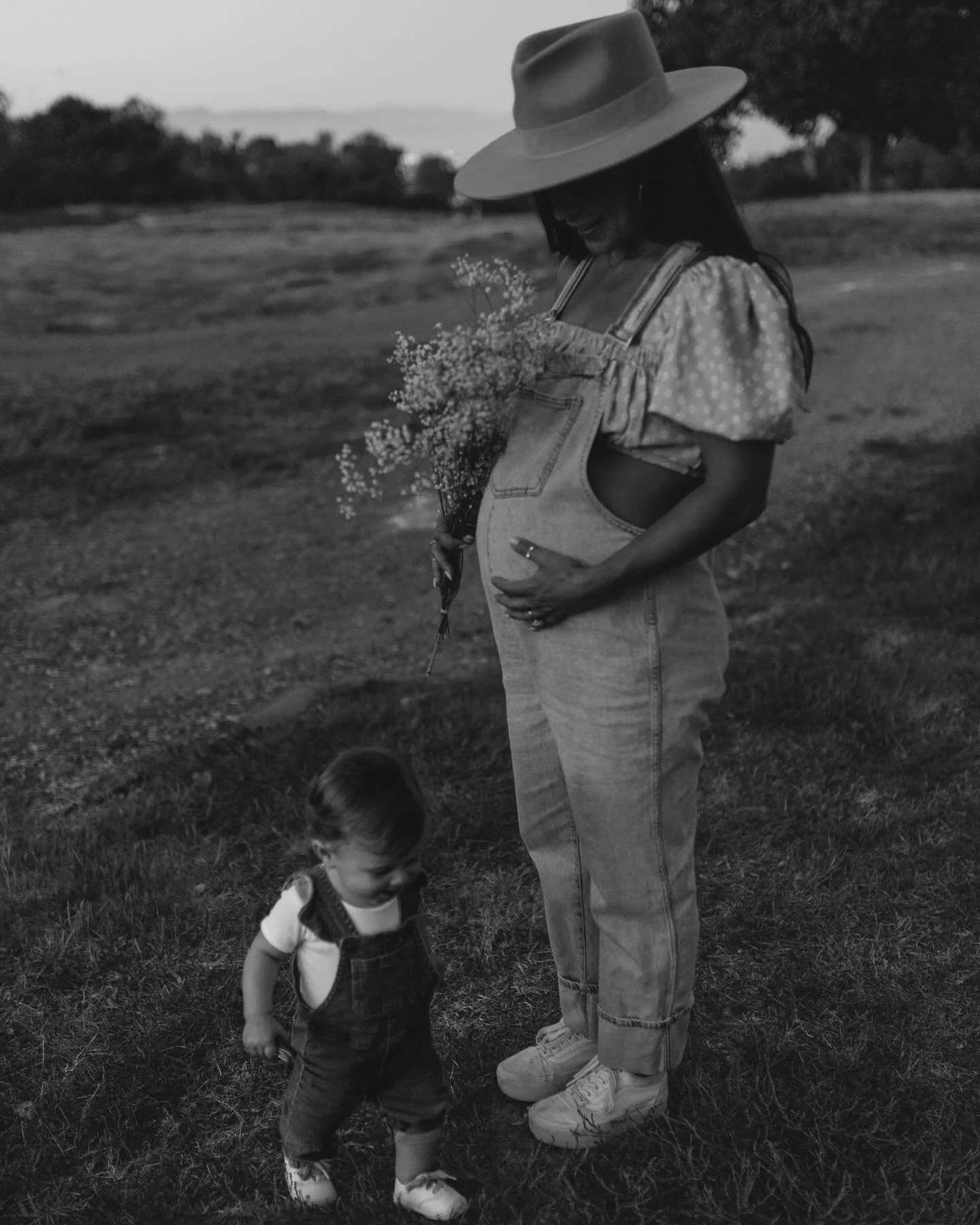 Age doesn't have to be a deciding factor and every birth story is different. All you can do is educate yourself, find qualified providers, and put in the work. The rest isn't up to you. 💕✨

#pregnantover40 #pregnant #acupunctureforfertility #acupunc