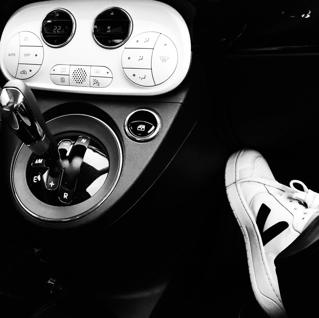 FIAT 500 + VEGAN SHOES. 2019.
