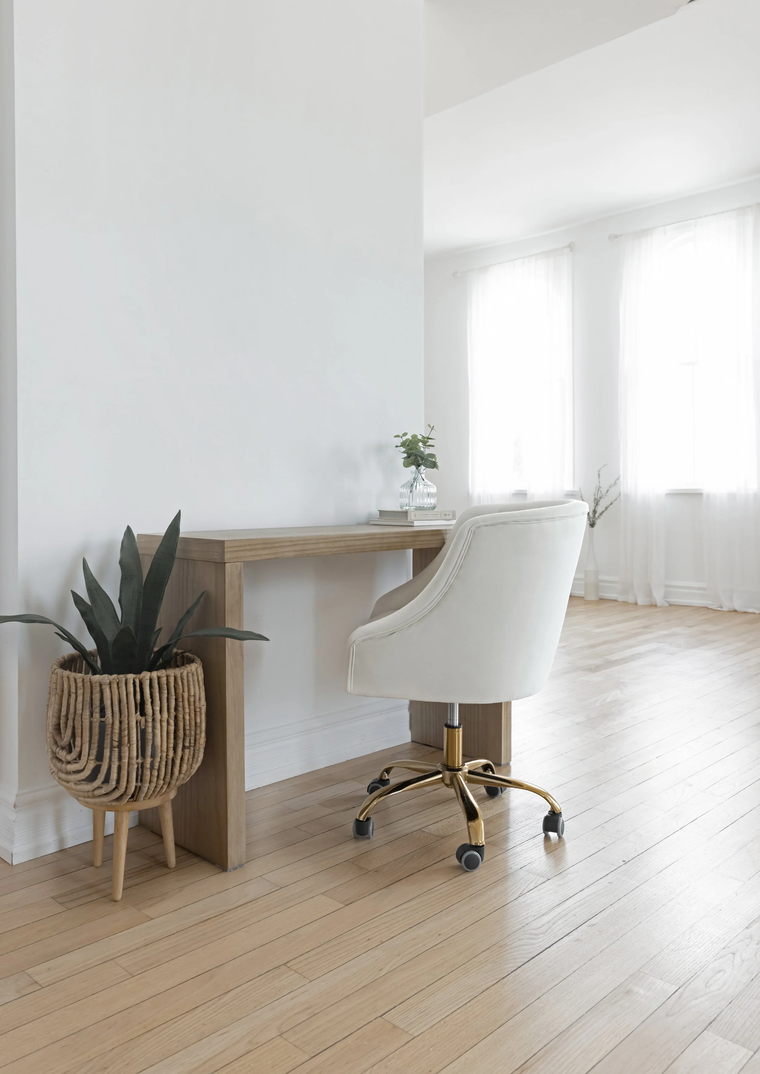 wooddesk.jpg