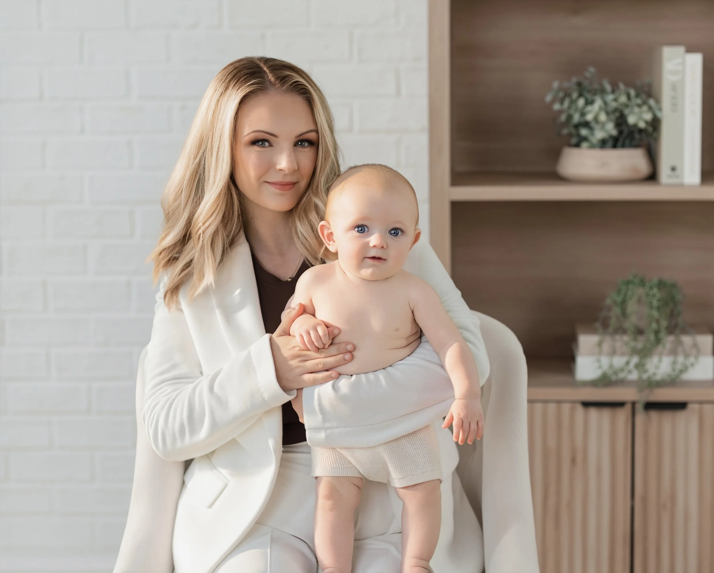 With a little website refresh happening, Mikhela popped into the studio for some updated headshots&hellip; and naturally, her newest little sidekick had to sneak into a few. 

Mikhela will be back with us in March, but until then, I think we can all 