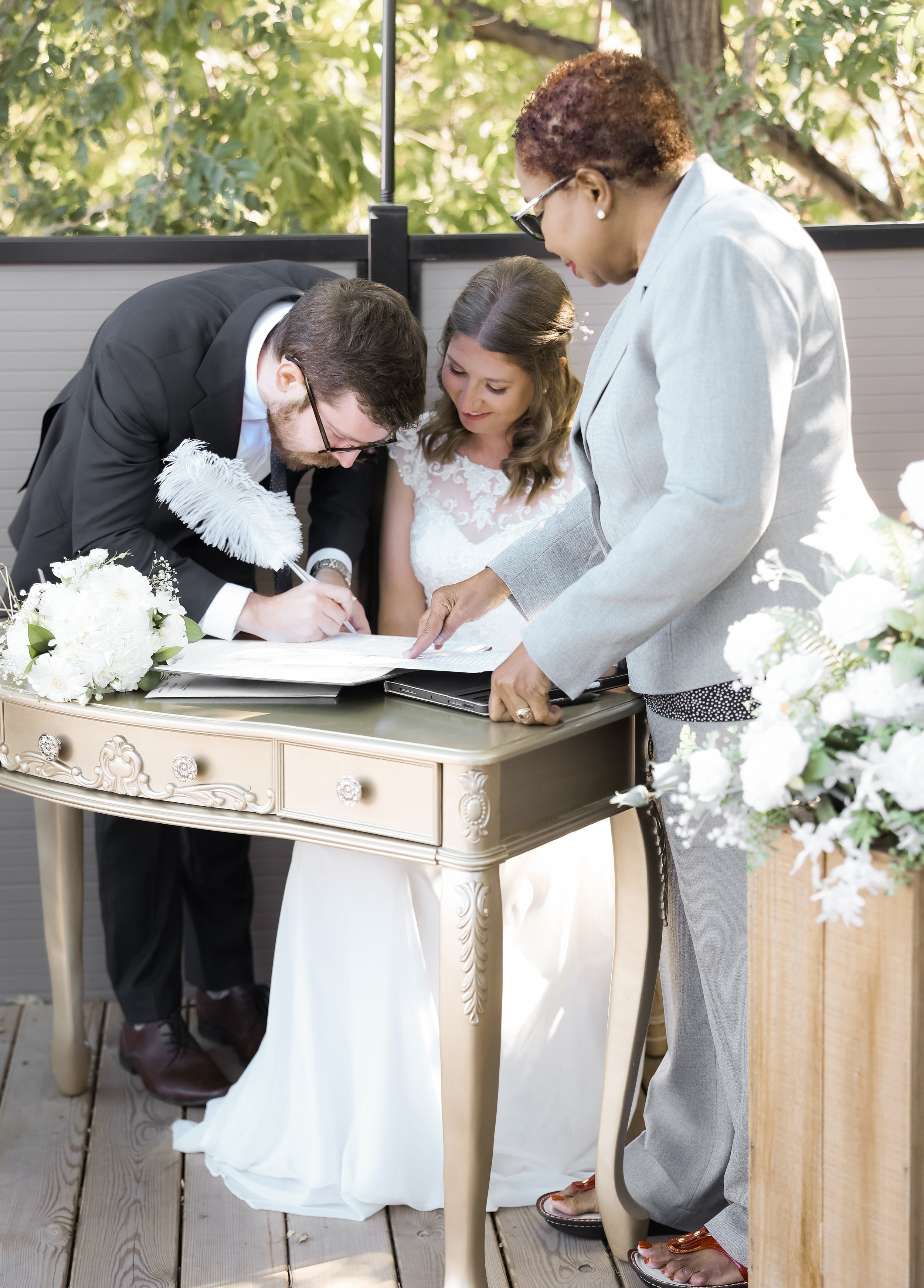 MorganMatt-05389_signing.jpg