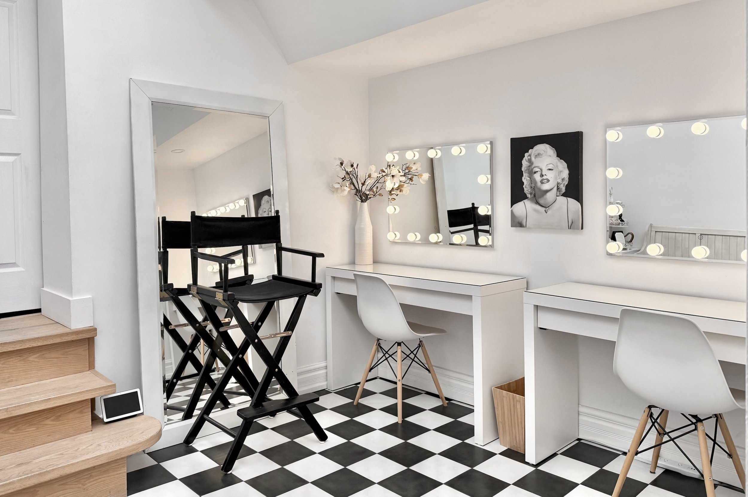 marilynmake up.jpg