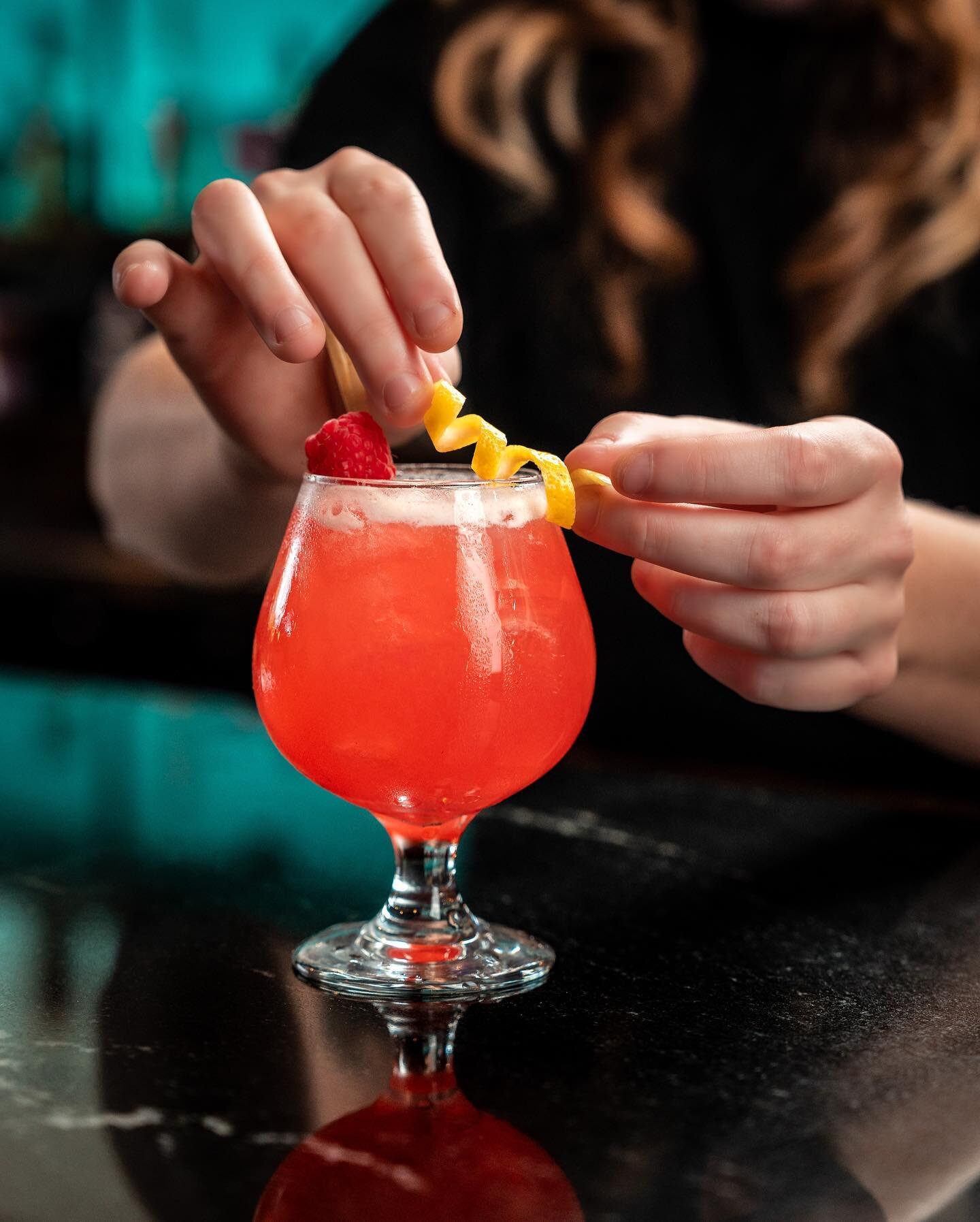 A refreshing bourbon cocktail, perfect for sunny Spring days!

Bramblin&rsquo; On:
1792 Small Batch Bourbon, Raspberry Shrub, Lemon