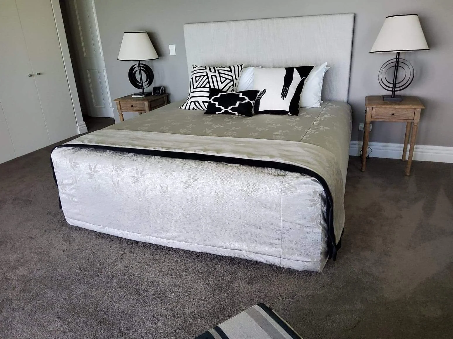 Serene Blossoms Grey King Single Bed Cover — West Auckland Upholstery