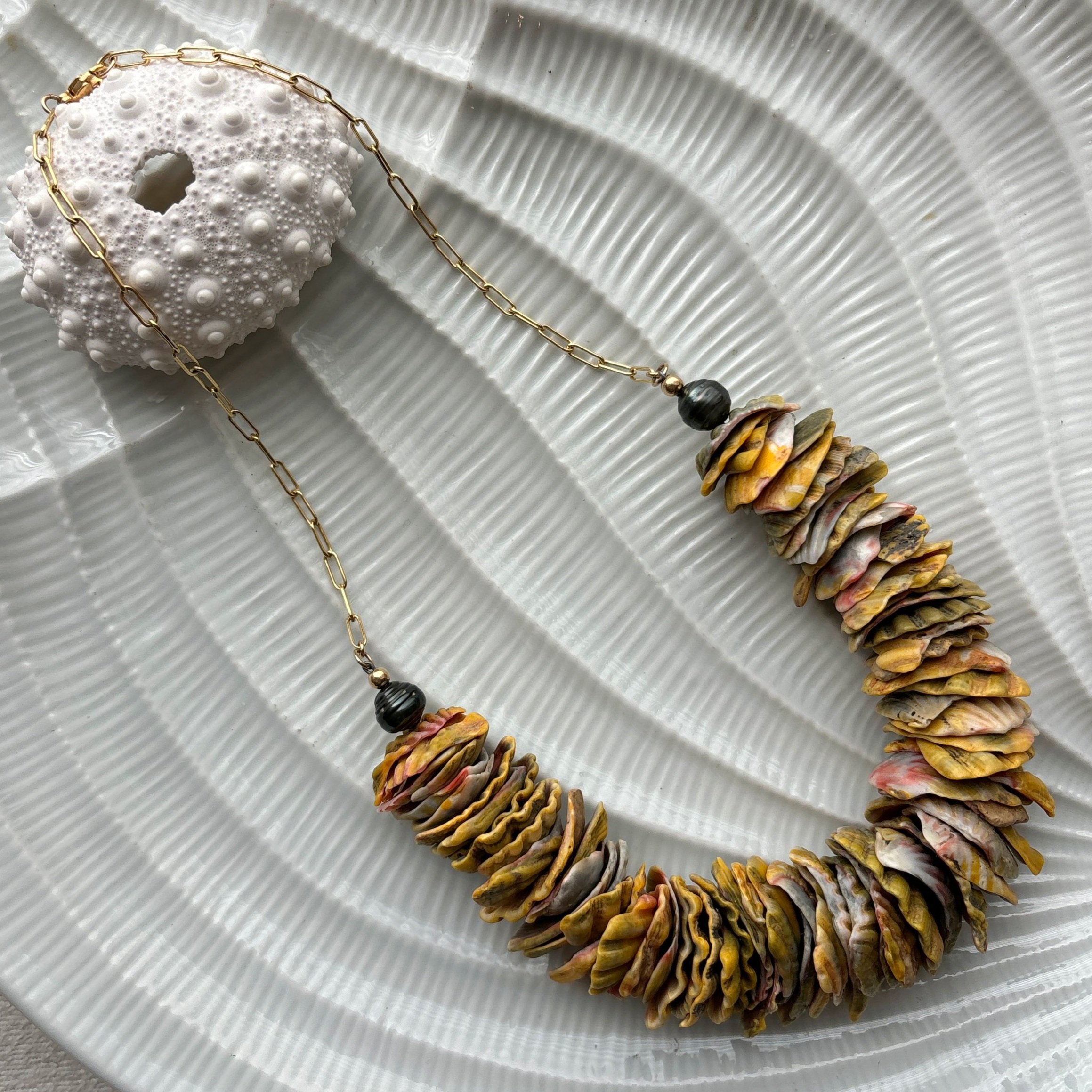 Moonrise Shell Chip Lei