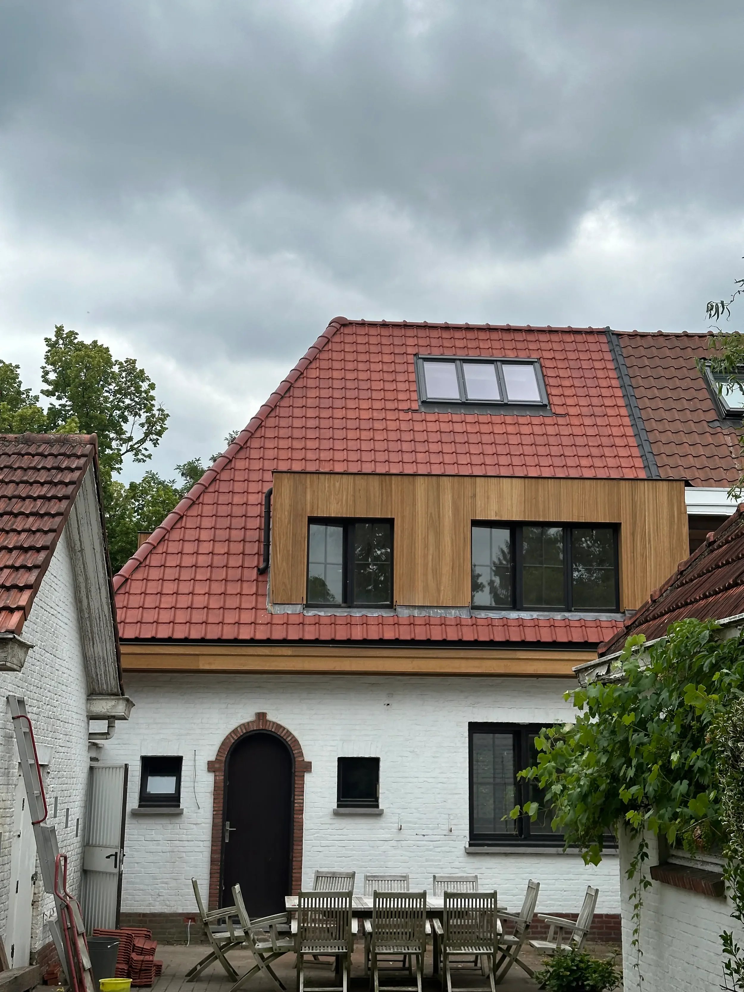 gevel isolatie en bekleding geel