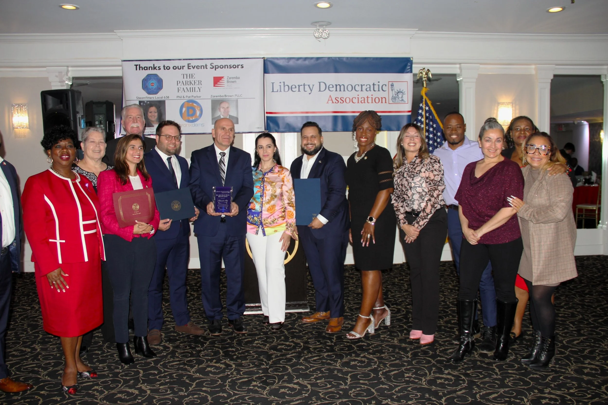 IMG_5706ALEX AWARD OCT122023 WITH THE BOARD.JPG