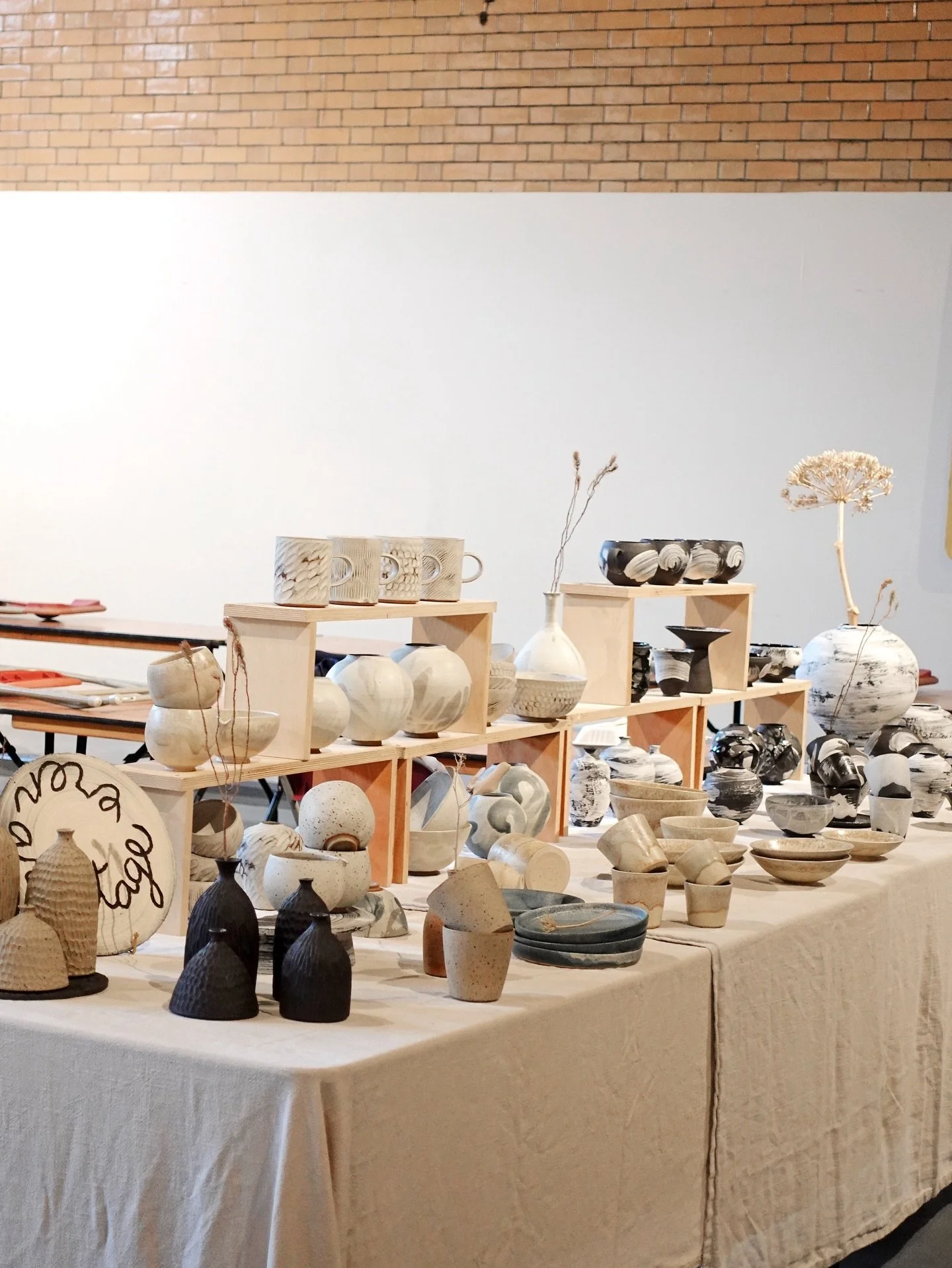 All set up! @only_clay_kelham this weekend. 4 &amp; 5 October at Kelham Island Museum, Sheffield👋🏻

#pottery #handmadeceramics #ceramics #collectableart #collectables #designmiami #artbasel #ceramicstudio #stonewareceramics #japanesepotter #陶芸 #陶芸家