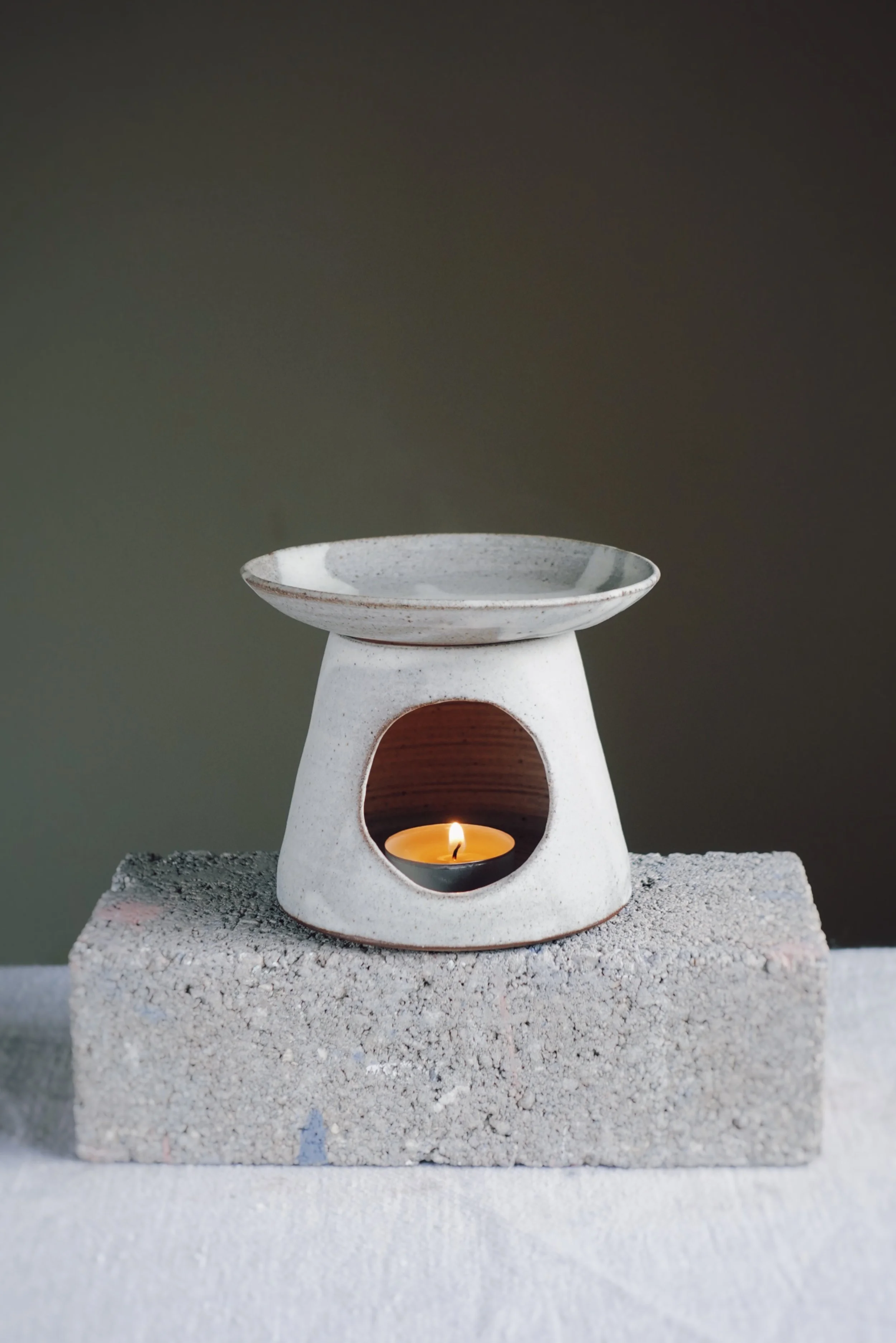 Matte White Oil Burner