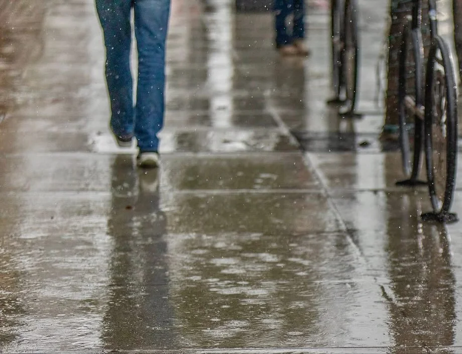 Wet streets, warm hearts. The Shore&rsquo;s got covered patios, fresh espresso, and plenty of reasons to linger&mdash;even with a few raindrops. 

📸 Photos by @mas.visions