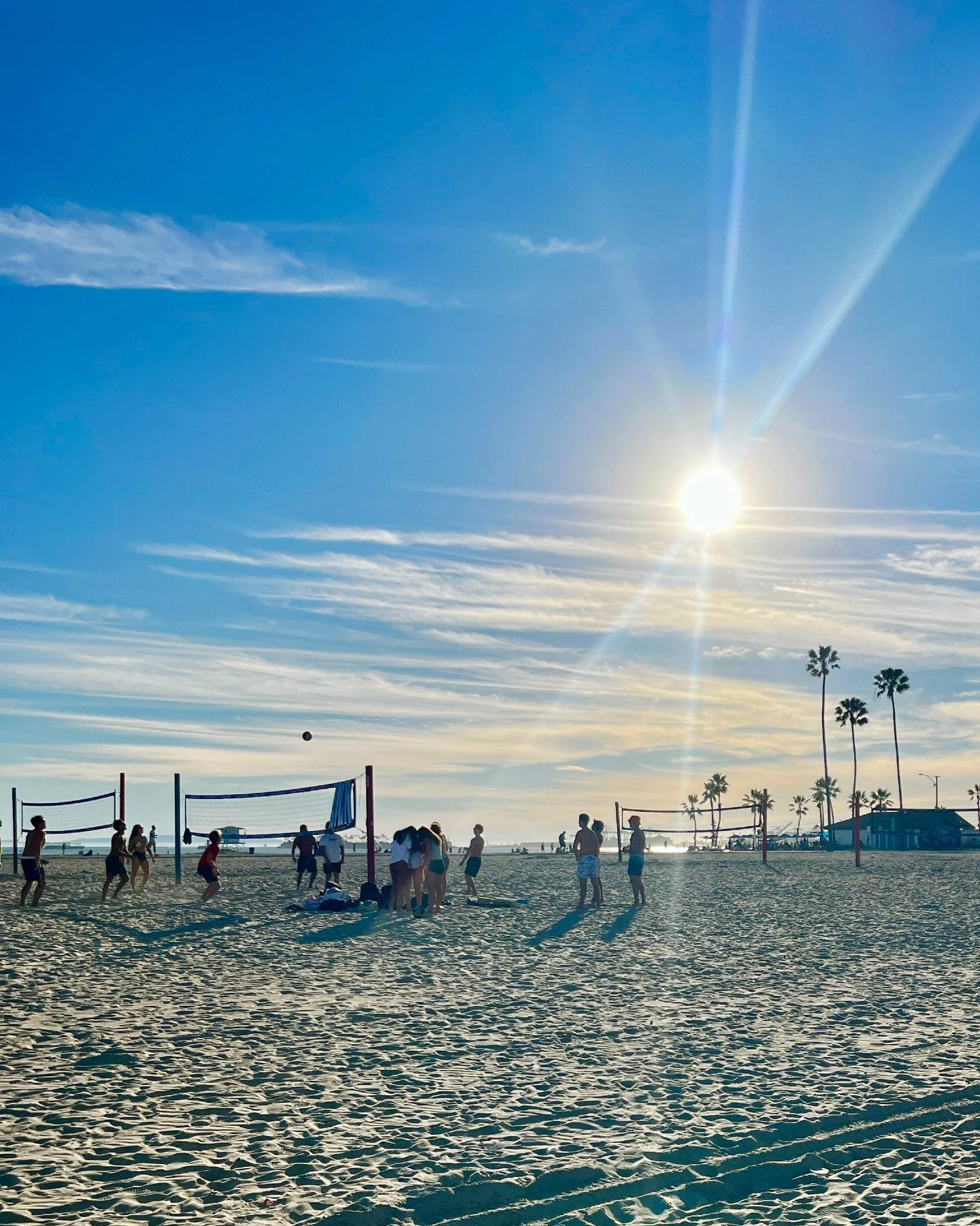 Even in winter, Belmont Shore is full of outdoor fun!

Whether you want to rollerskate, bike, run, take your furry friend for a walk, or grab coffee with a friend, there&rsquo;s plenty to do along the Shore. Explore scenic beach views, local shops, a