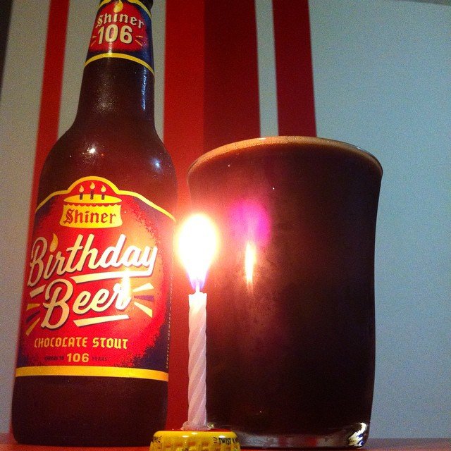 Shiner Birthday Beer Chocolate Stout vía @apaman8 en Instagram