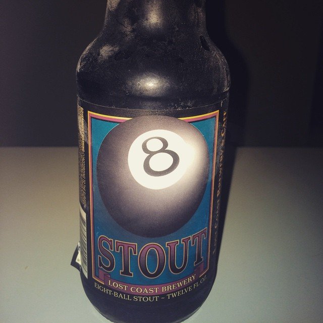 Eight Ball Stout de Lost Coast vía @abdielopr11 en Instagram