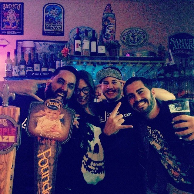 De aniversario en Aibonito Beer Garden vía @elcarli en Instagram