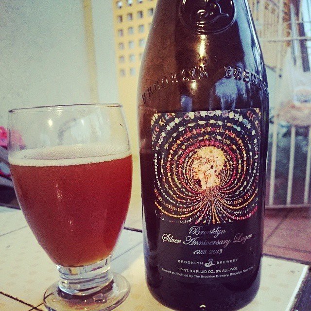 Brooklyn Silver Anniversary Lager vía @adejesus80 en Instagram