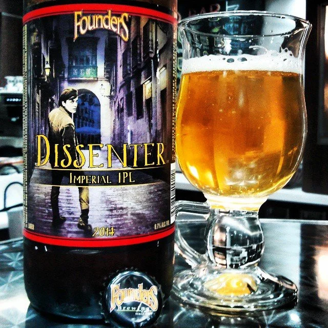 Founders Dissenter IPL vía @valdorm en Instagram