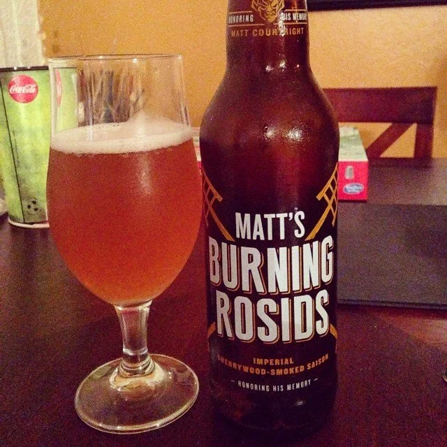 Stone Matt's Burning Rosids Cherrywood-Smoked Saison vía @dehumanizer en Instagram