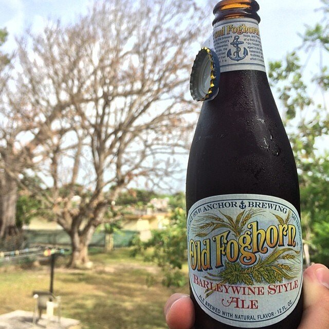 Anchor Old Foghorn Barleywine Style Ale vía @vsoto1990 en Instagram