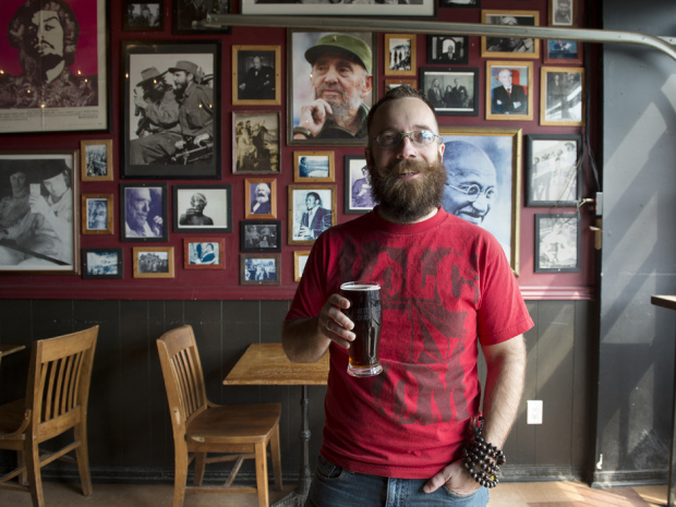Canadiense decide no comer como sacrificio de Cuaresma, consumirá cerveza en su lugar
