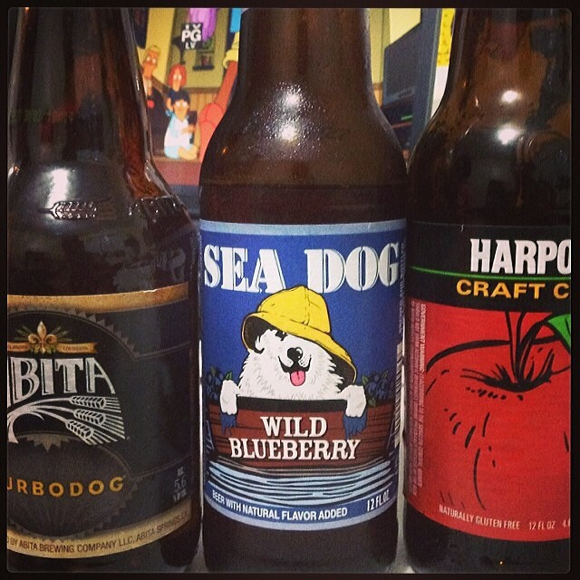 Abita Turbodog y Sea Dog Wild Blueberry vía @yadiras_adventures en Instagram