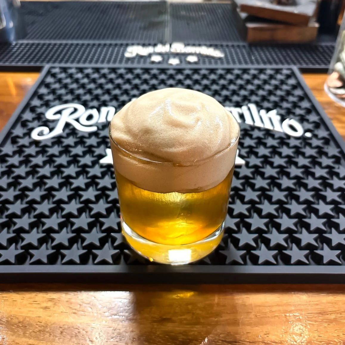 Ron del Barrilito integra cerveza artesanal puertorriqueña a su menú de coctelería en Bayamón