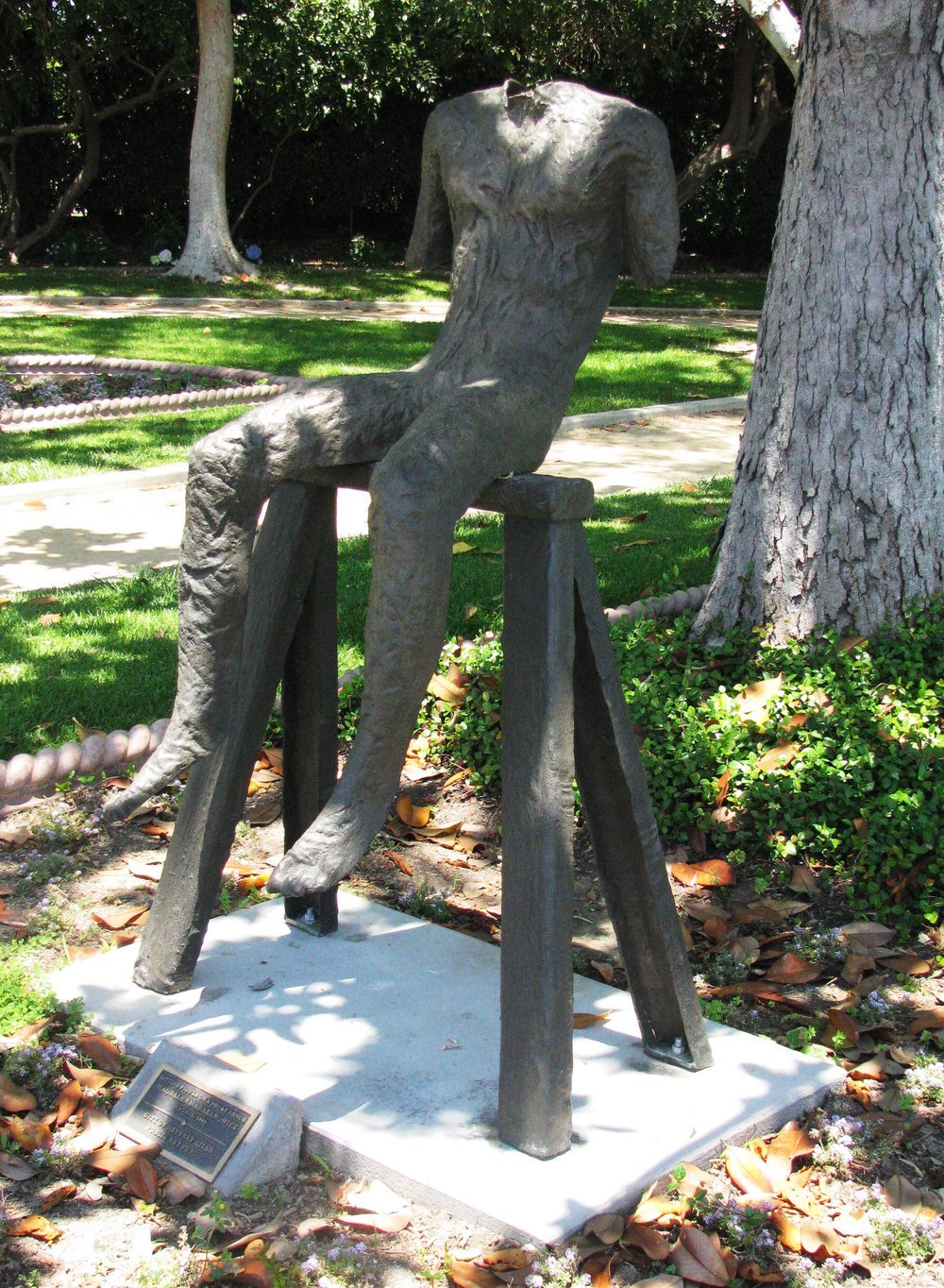 Magdalena+Abakanowicz_Seated+Figure+on+a+Short+Bench_2000_Image0001.jpeg