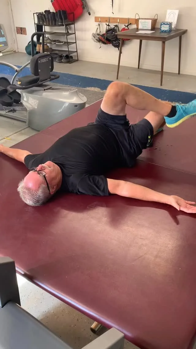 Thanks to @leo.moves for the inspiration on today’s mobility flow!
Danny did each exercise for 2 minutes and then alternated with 2 minutes of different high intensity aerobic challenges in between. Repeated the circuit twice for a 🔥 workou