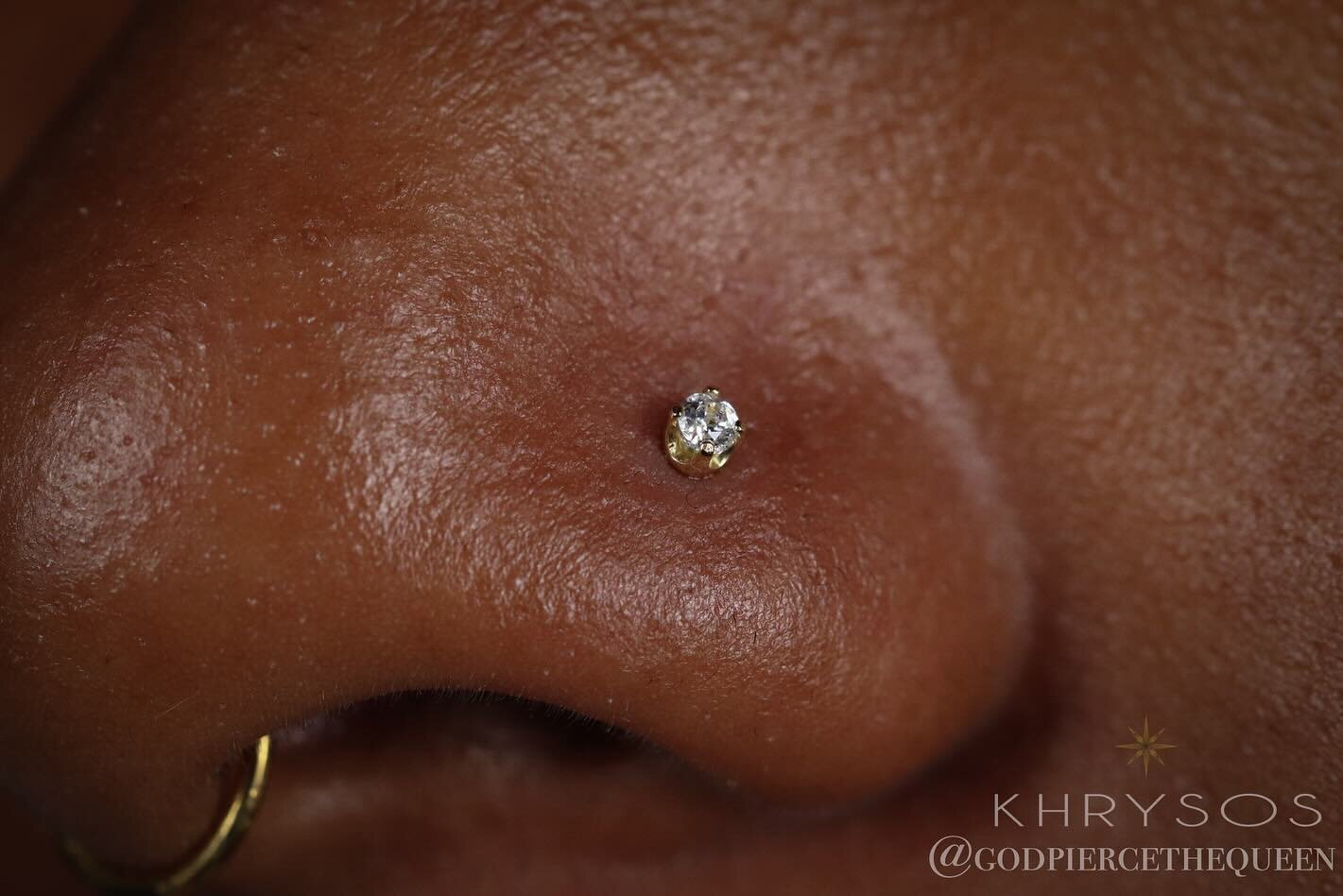 Two happy and healed nostril piercings I performed back in August. The first photo shows an 18k 2mm prong CZ from @khrysospiercingjewelry and the second photos is a titanium 3mm prong CZ from @divinitymetals 

For tattoos, check out @carboninkk @russ