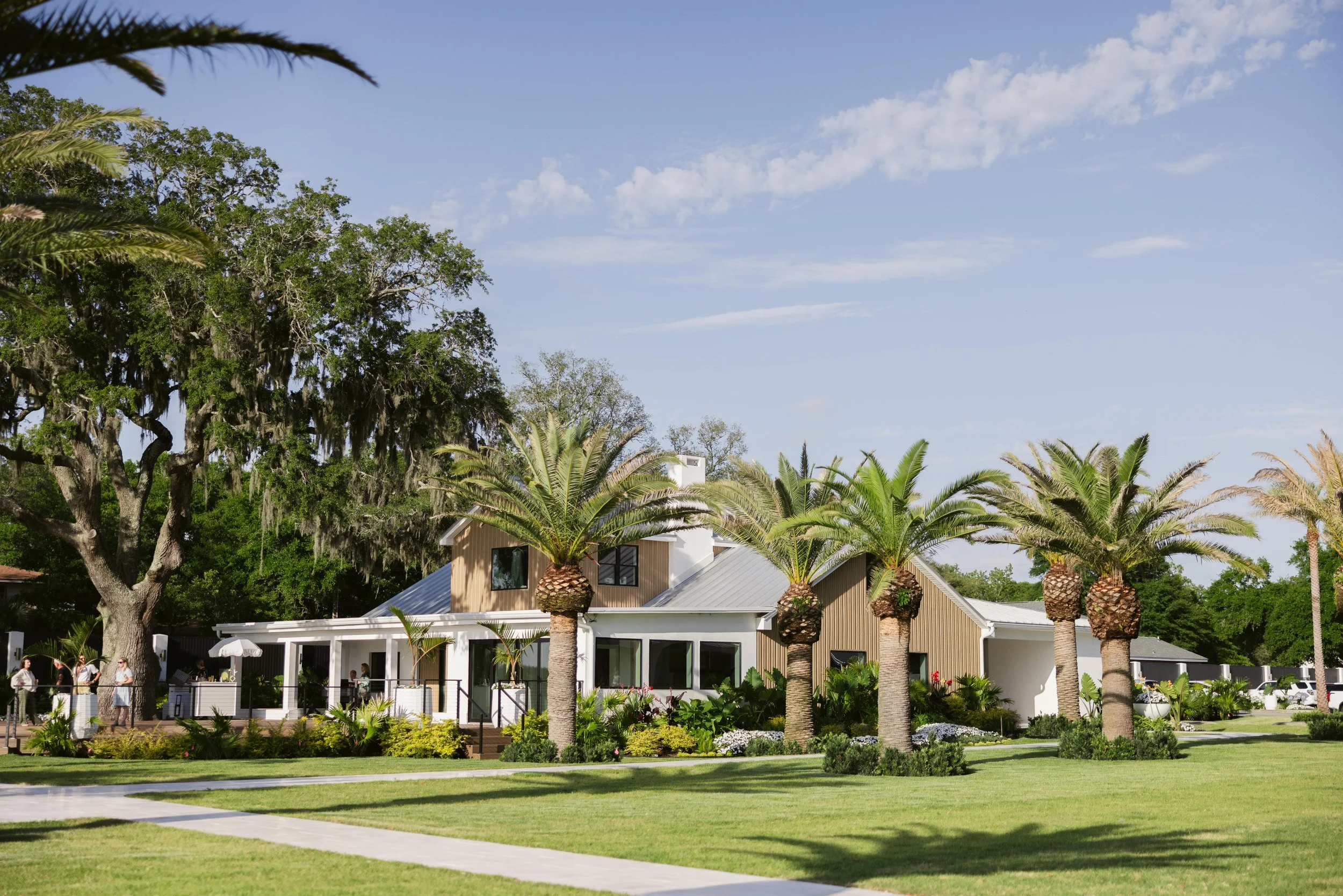 The Alice – Destin’s New Luxury Wedding Venue