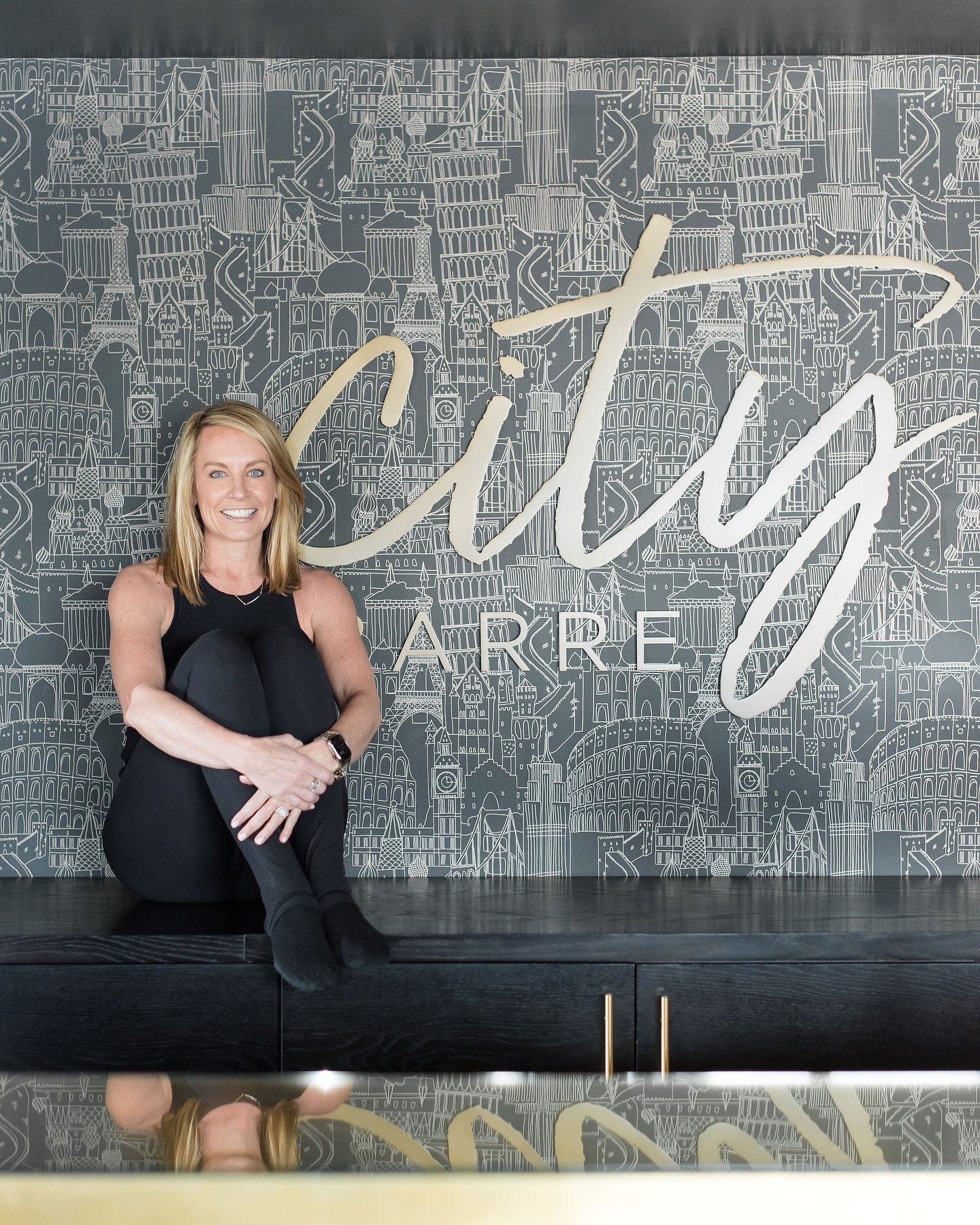 If we haven&rsquo;t met yet. . .I&rsquo;m Gretchen, the owner of City Barre!👋🏼
Before City Barre was born, our building was an old boat repair space. It took a lot of work but here we are almost six years later!! 🖤

It&rsquo;s amazing to think of 